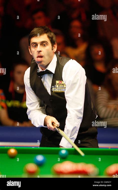 RONNIE O'SULLIVAN UK SNOOKER CHAMPIONSHIP YORK BARBICAN YORK ENGLAND 04 ...