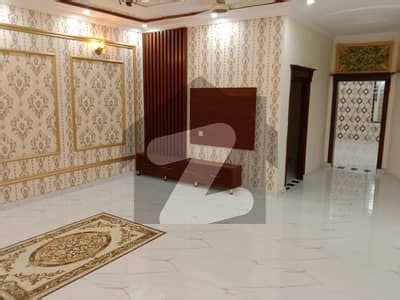 Marla Luxury House For Sale In Johar Town Phase Near Emporium Mall