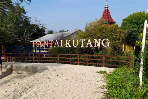 Tempat Wisata Pantai Di Gresik Yang Hits Dan Populer Ada Pantai