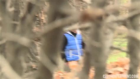 Slutty Girl Has Sex With Amateur Guy In The Forest