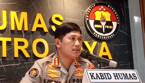 Polda Metro Jaya Bubarkan ABG Pesta Bikini Di Depok Dan Lakukan Tes Urine Hasilnya