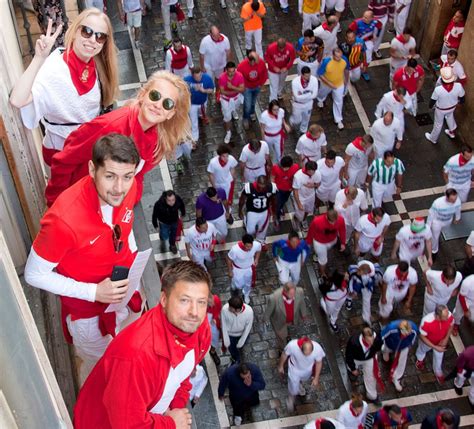 Pamplona Balcony Rental - Running of the Bulls in San Fermin 2025 | Pamplona Fiesta