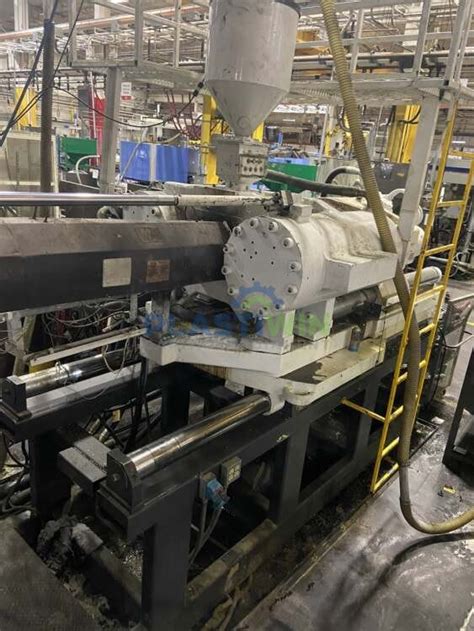 Used Ton Cincinnati Milacron Vl Injection Molding Machine