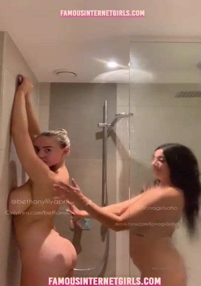 Bethany Lily April Nude Lesbian Shower Onlyfans Videos