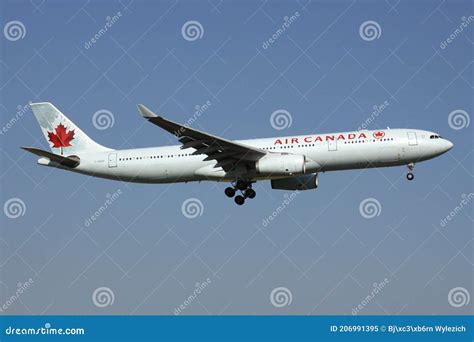 Air Canada Airbus A330-300 editorial image. Image of long - 206991395