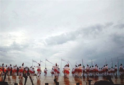 Tari Seudati Tari Tradisional Aceh Yang Penuh Semangat Dan Sarat Makna