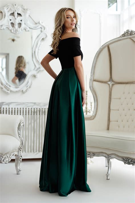 Green Dress Long Cloche Taffeta Waist Pleats Naked Shoulders