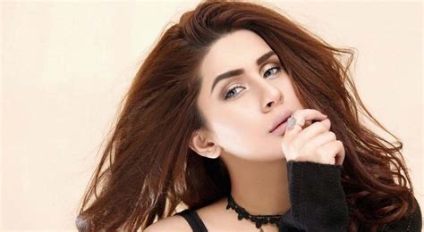 Kubra Khan Celebrates 27th Birthday Daily The Azb