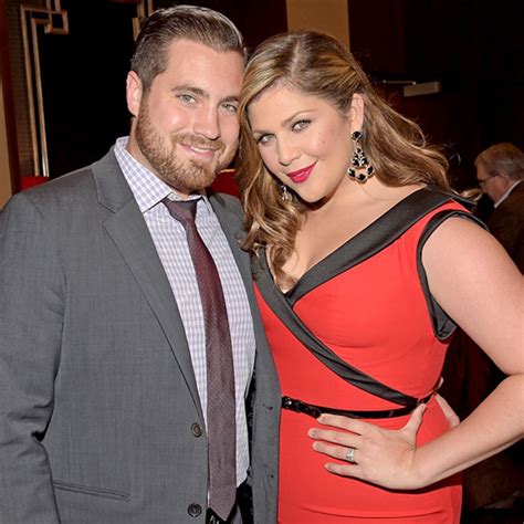 Lady Antebellums Hillary Scott Is Pregnant With Twins E Online Uk