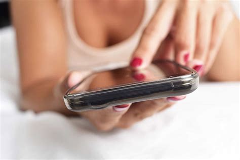 Entenda O Que Sexting E Seus Perigos Hot Sex Picture