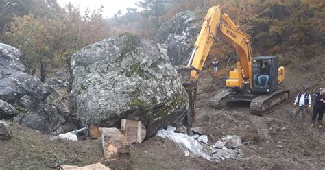 Kütahya da iki kişi define için kazı yaparken can verdi