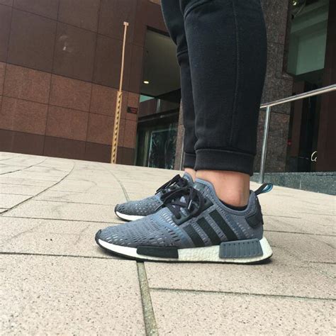 Adidas NMD R1 Footlocker Europe Exclusive Onix Bold Fesyen Pria