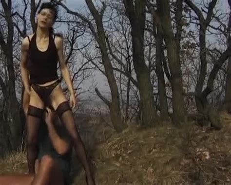 Dark Haired German Gal In Pantyhose Gets Her Bearded Pussy Banged In The Forest Hotntubes