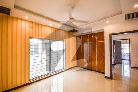 Marla Luxury Bungalow On Top Location For Rent In Dha Phase Lahore