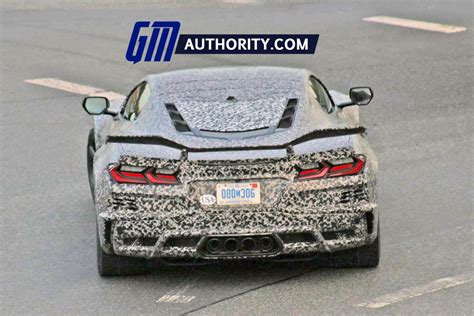 Corvette C8 Z06 Drops Heavy Camo For The Very First Time