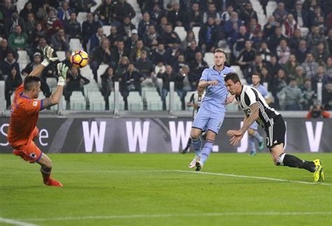 Juventus Hajar Sampdoria 4 1