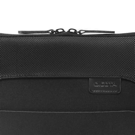 Dicota Ultra Skin Pro Computer Sleeve Tm Dkk