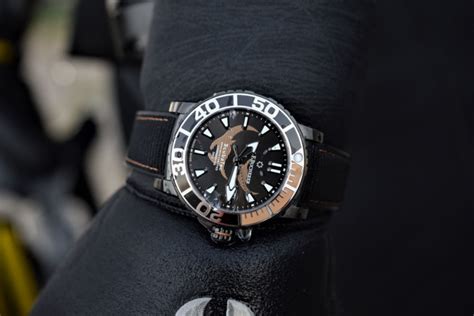 Carl F Bucherer Patravi Scubatec Black Manta Special Edition Hands