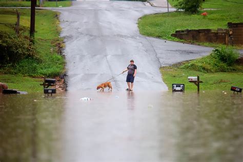 Dramatic drone footage shows Georgia under water as state of emergency ...