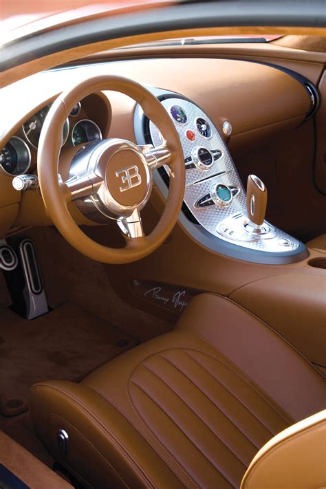 Bugatti Veyron Gold-colored (2009) - picture 7 of 20