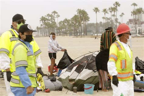 How La Finally Cleared Most Venice Beach Homeless Camps Los Angeles Times