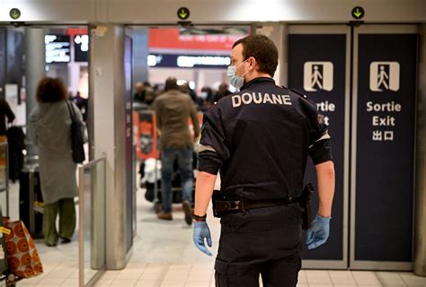 Douanes Saisies Historiques De Contrefa Ons Et De Tabac En