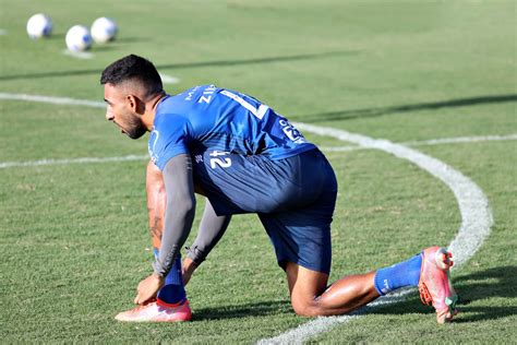 Com Vídeo E Treino Tático Bahia Treina De Olho Em Decisão Contra O