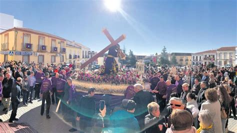 Jesús Nazareno procesiona con la llave de La Carolina