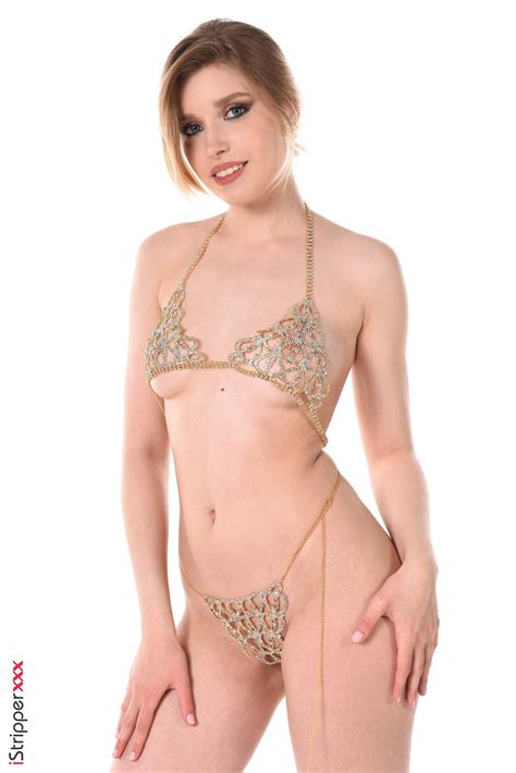 Freya Mayer Strips Then Pumps Her Pussy With Dildo Photos