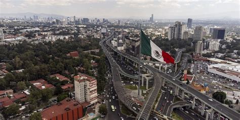 Mexico’s Central Bank Stands Pat on Rates - WSJ