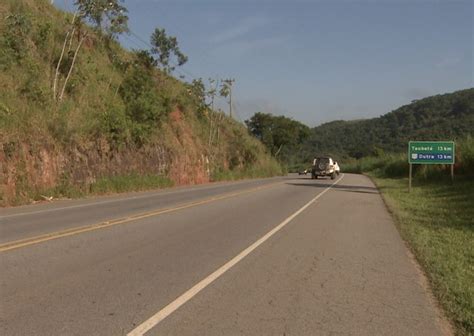 Duas Pessoas Morrem Em Acidente Entre Carro E Moto Na Rodovia Oswaldo