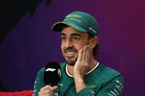 F Continuano Le Voci Sul Futuro Di Alonso Fossi In Mercedes Lo