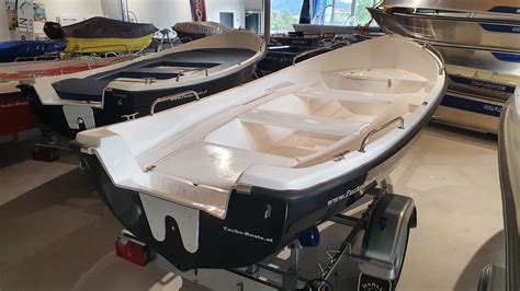 W420 - 420 cm Boot