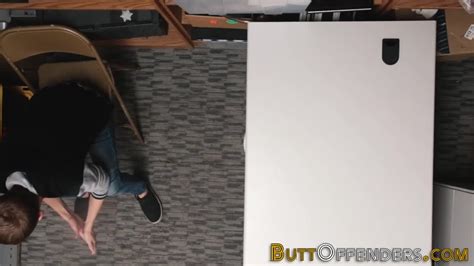 Gay Thief Rides Mall Cops Cock Bareback BoyFriendTV