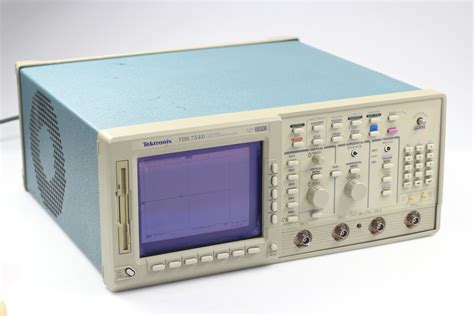 Tektronix Tds D Digital Phosphor Oscilloscope