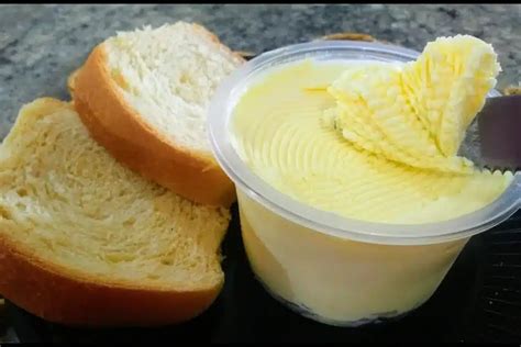 Manteiga Separar Silabas - Manteiga caseira cremosa e saborosa que fica pronta em poucos minutos