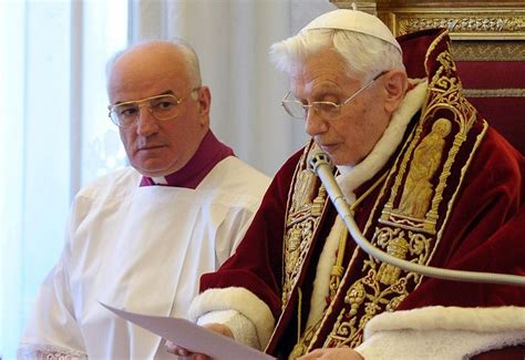 Video La Renuncia De Benedicto Xvi Perfil