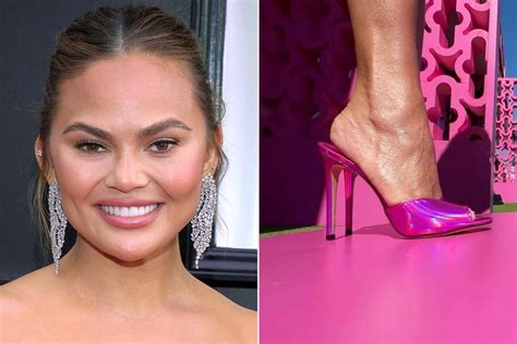 Watch Chrissy Teigen Hilariously Recreate That Viral ‘barbie High Heel