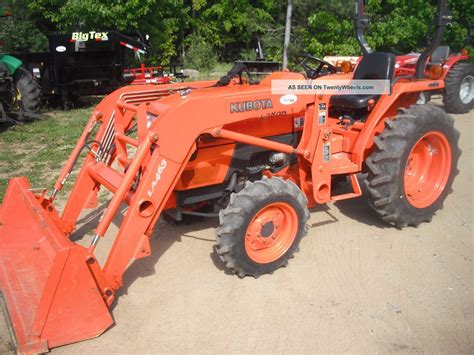 Kubota L2800 30hp 4x4 Loader Compact Tractor