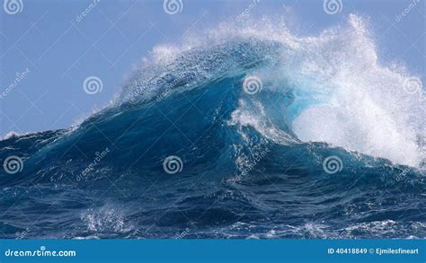 Hawaii S Tropical Blue Ocean Waves Stock Image - Image of summer, coast: 40418849