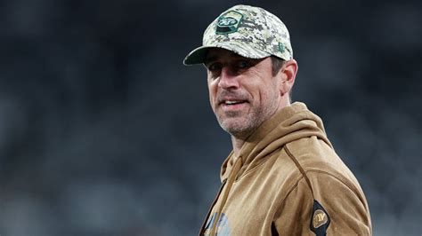 Jets Source Says Talk Of Aaron Rodgers Returning Is 'Insane'