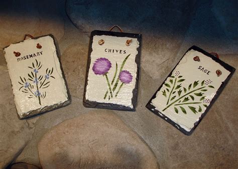 painting slate tiles crafts - Aracely Durr