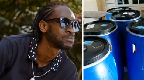 Bounty Killer Foundation Donates Over Barrels Of Food And Clothes To