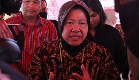 Ditanya Soal Korupsi Bansos Risma Akui Dirinya Tidak Tahu Apa Apa