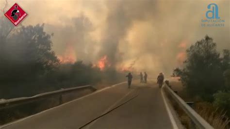 El Incendio De Vall D Ebo Sigue Avanzando Sin Control V Deo Dailymotion