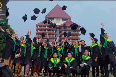 Jurusan Kuliah Paling Sulit Masuk Di Universitas Indonesia Namun Gaji