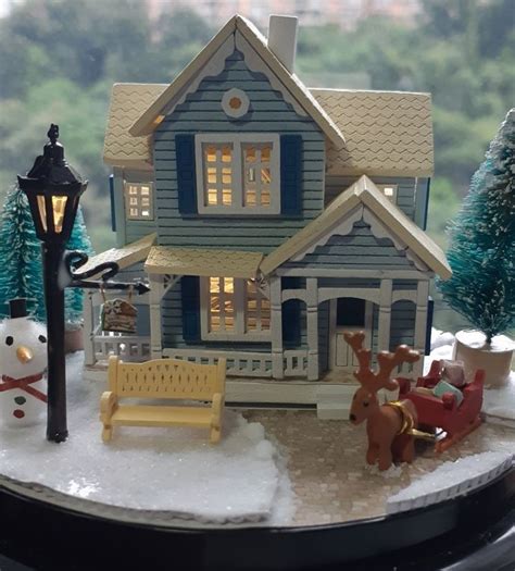 Pingl Par Joni Ryan Sur All Kinds Of Mini Houses En Noel Maison