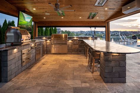 Residential Outdoor Kitchens: Michigan Landscaping Company