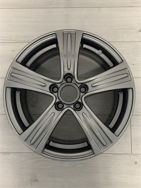 Диски на лето R15 5x100 ET 38 DIA 57,1 — Volkswagen Polo Sedan, 1,6 л ...