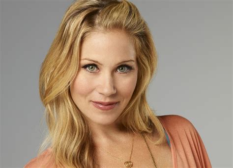 Christina Applegate - Biography, Height & Life Story | Super Stars Bio